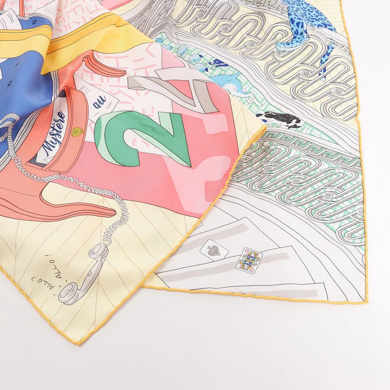 Hermès Hermès Carré 90 "MYSTERE AU 24" Silk handkerchief in Multicolor Divers