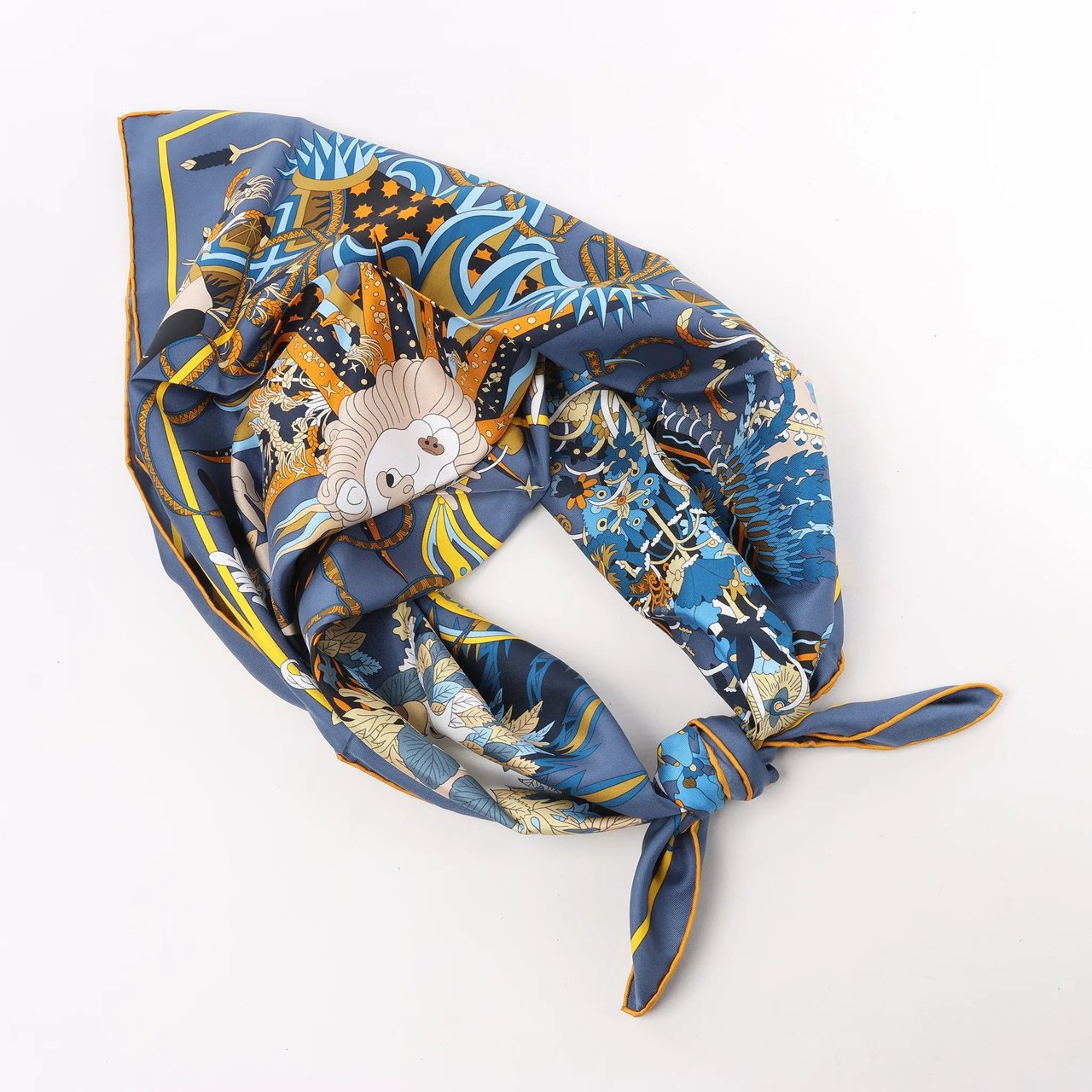 Hermès Hermès Carré 90 "Le Sacre des Saisons" Silk handkerchief in Gray Grijs