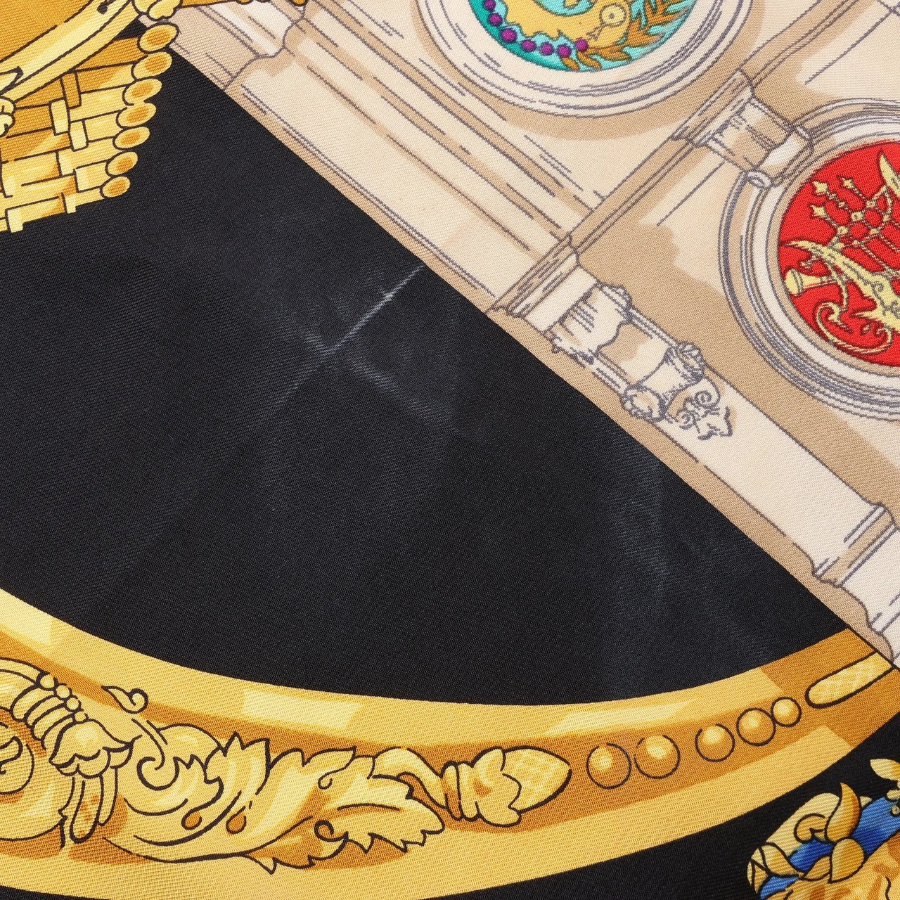 Hermès Hermès Carré 90 "HOMMAGE A CHARLES GARNIER" Silk handkerchief in Black Zwart