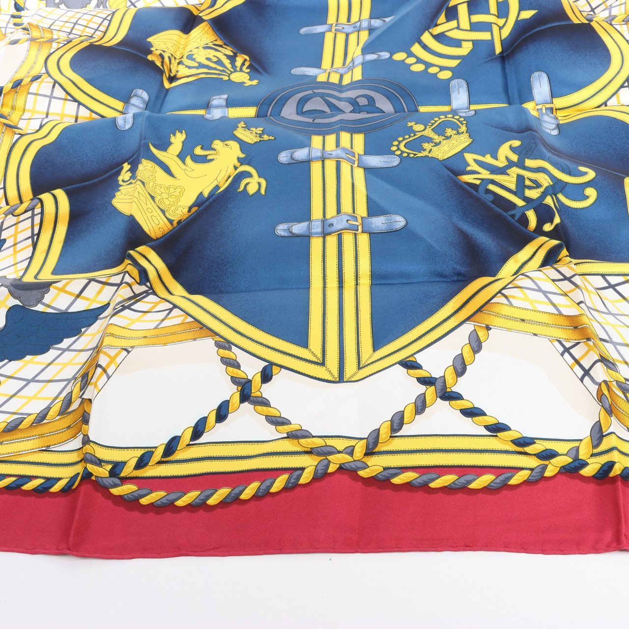 Hermès Hermès Carré 90 "GRANDE TENUE" Silk handkerchief in Burgundy Maroon