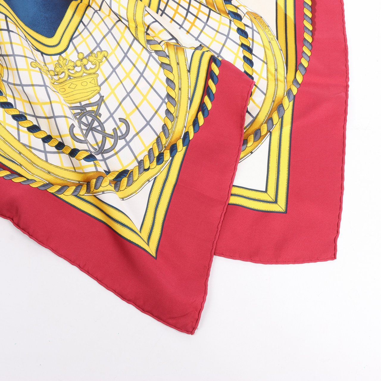 Hermès Hermès Carré 90 "GRANDE TENUE" Silk handkerchief in Burgundy Maroon