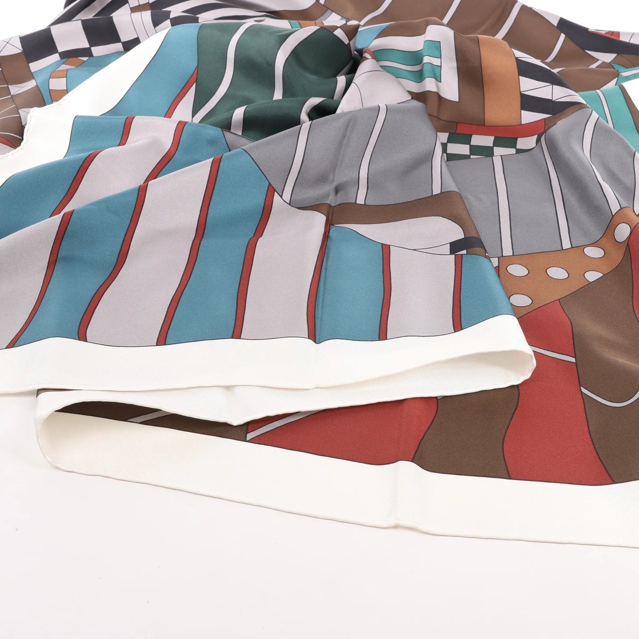 Hermès Hermès Carré 140 "ONE TWO THREE AND AWAY WE GO" Silk handkerchief in Gray Grijs