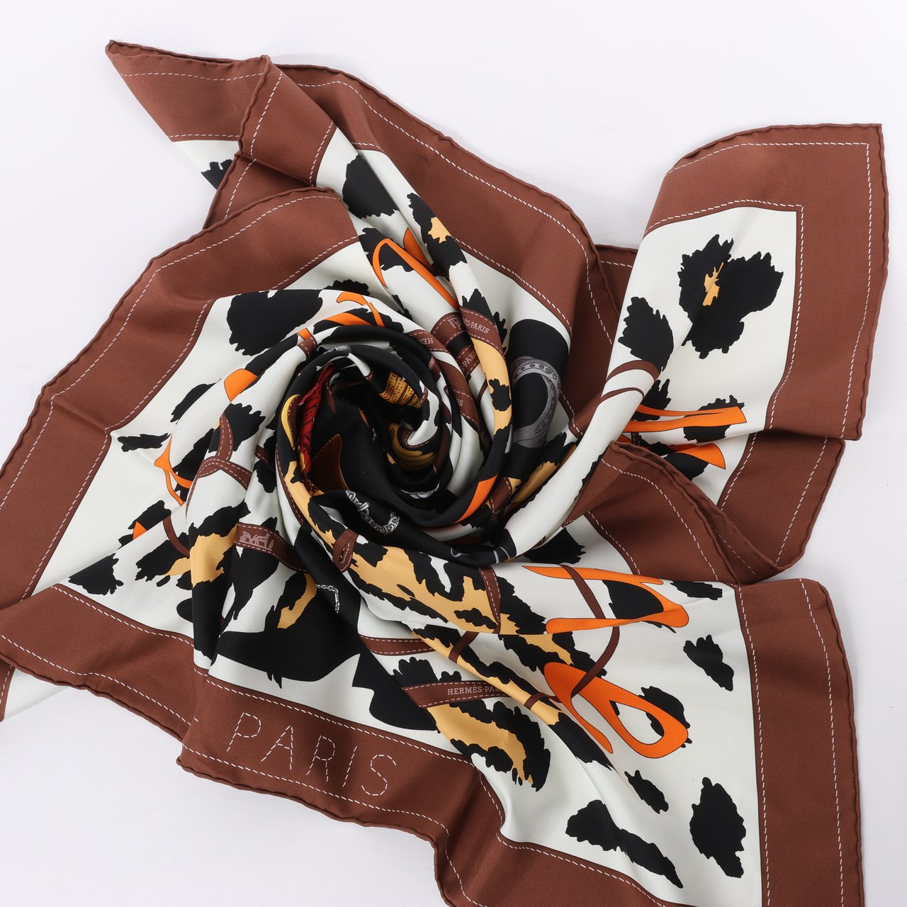 Hermès Hermès Carré 90 "Monsieur et Madame" Silk handkerchief in Brown Bruin
