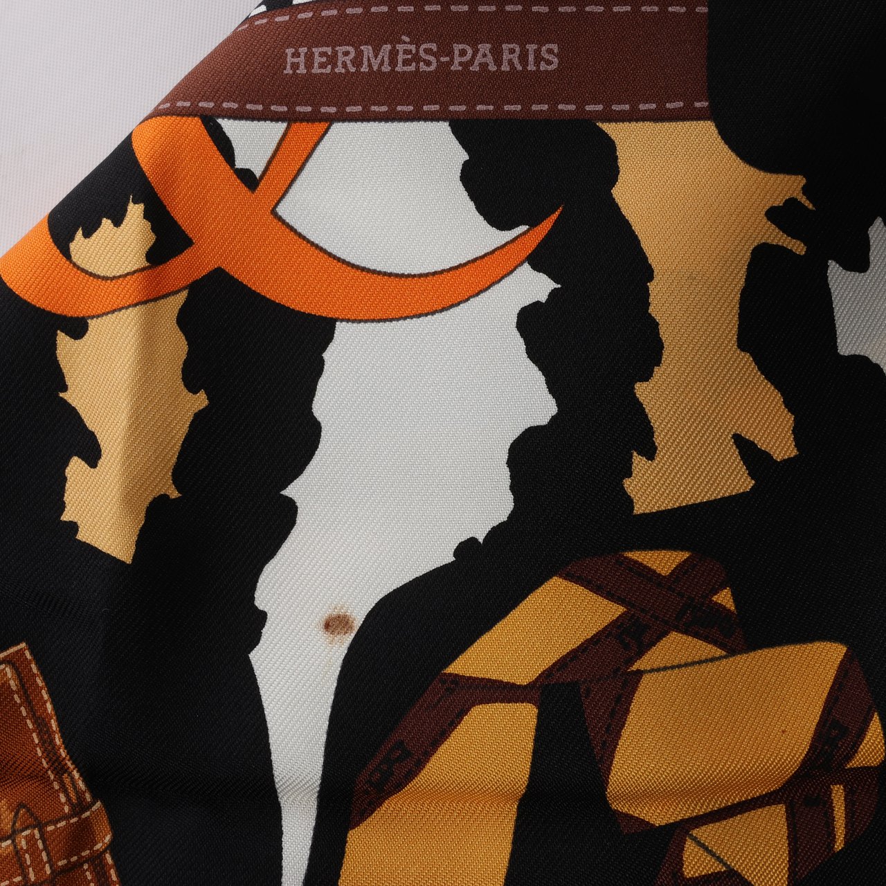 Hermès Hermès Carré 90 "Monsieur et Madame" Silk handkerchief in Brown Bruin