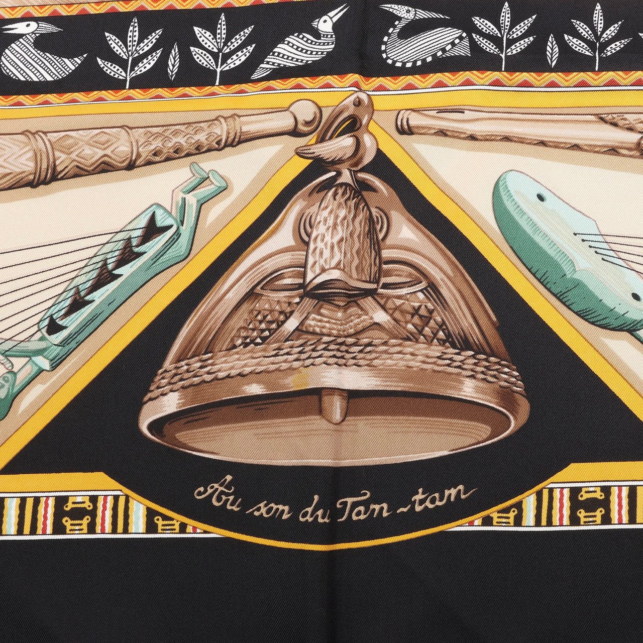 Hermès Hermès Carré 90 "Au Son du Tam Tam" Silk handkerchief in Black Zwart