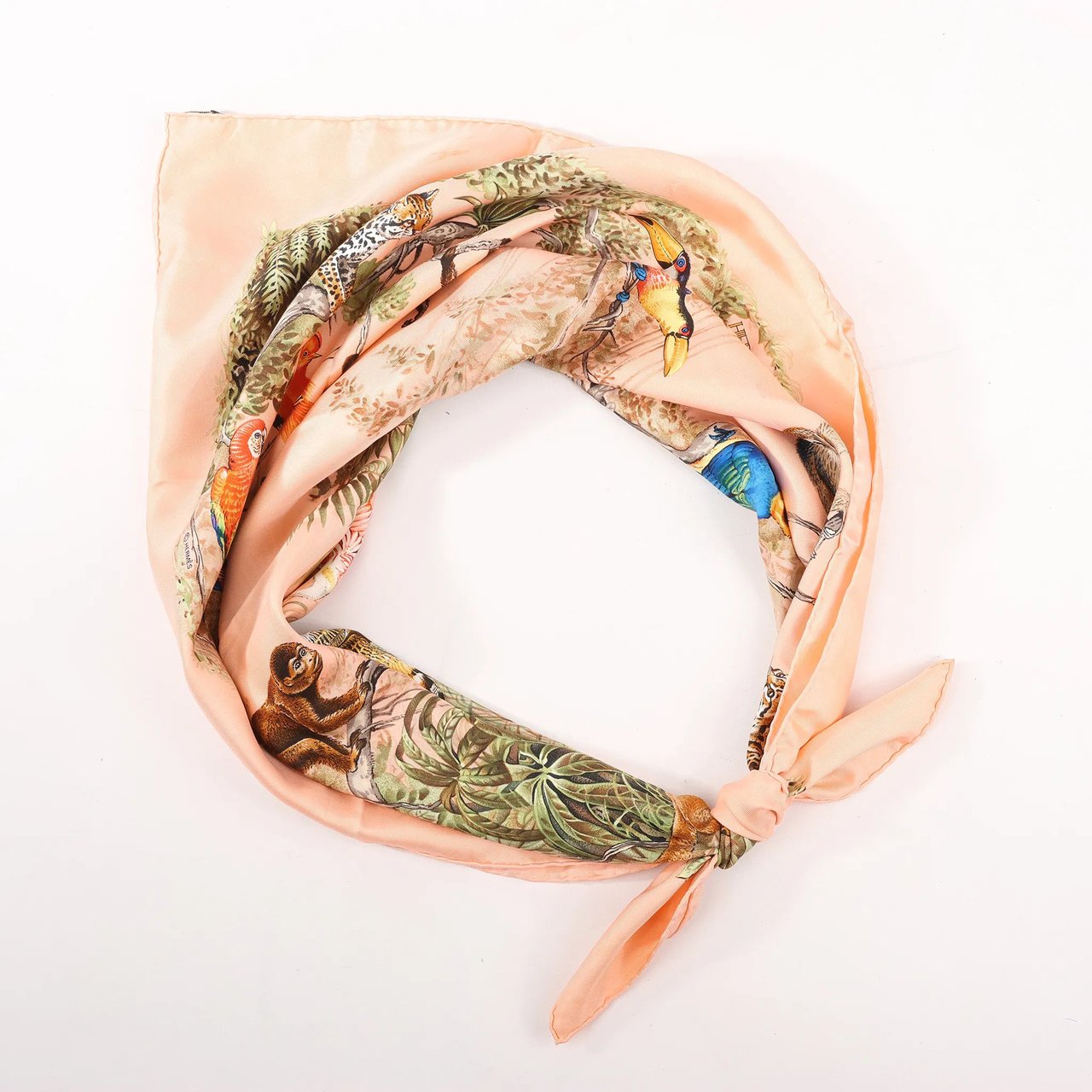 Hermès Hermès Carré 90 "EQUATEUR" Silk handkerchief in Pink Roze