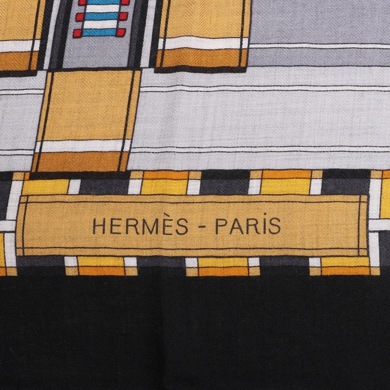 Hermès Hermès Carré Geant "Voltes et Pirouettes" Cashemere & Silk Scarf in Black Zwart