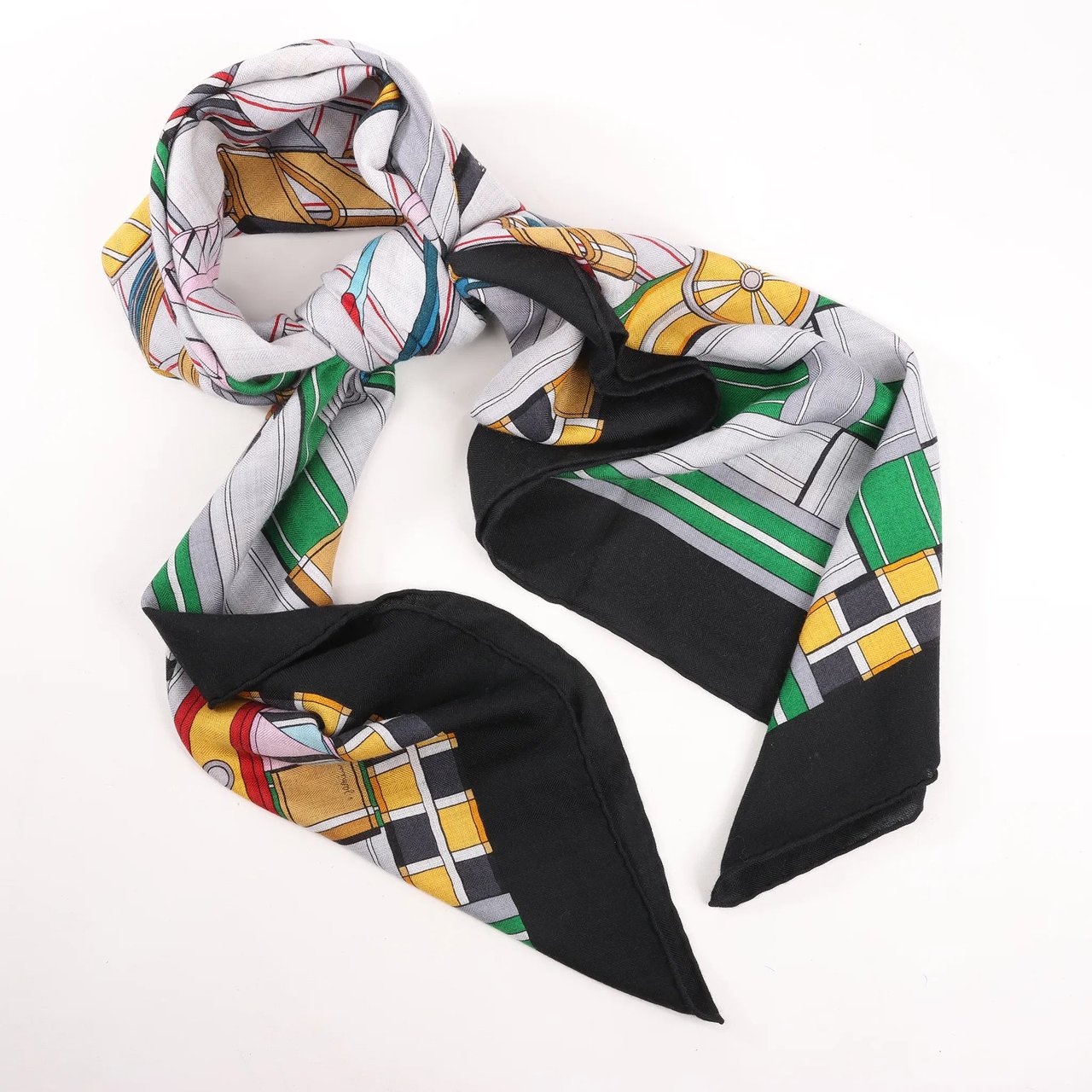 Hermès Hermès Carré Geant "Voltes et Pirouettes" Cashemere & Silk Scarf in Black Zwart