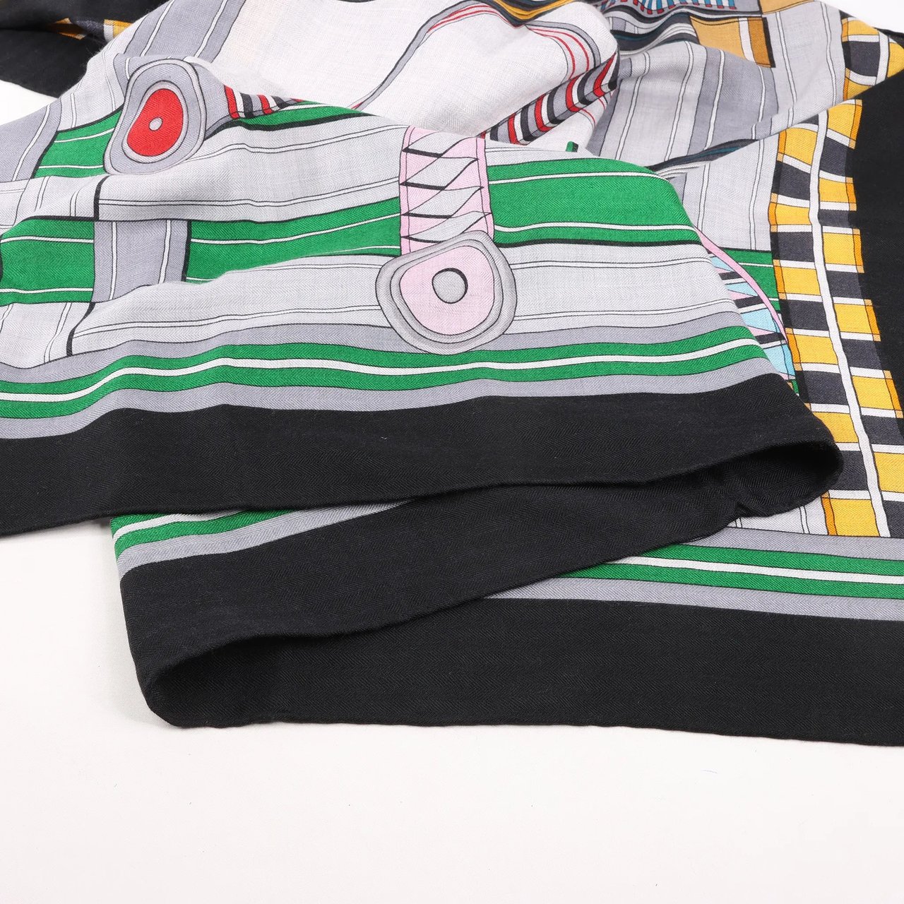 Hermès Hermès Carré Geant "Voltes et Pirouettes" Cashemere & Silk Scarf in Black Zwart