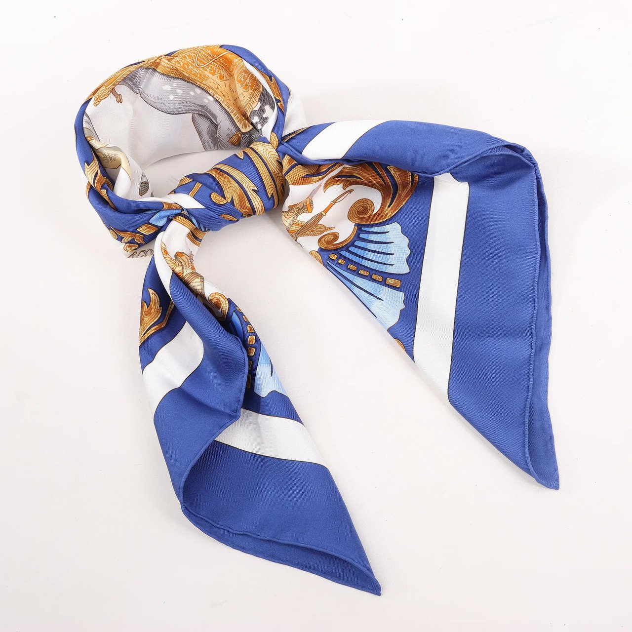 Hermès Hermès Carré 90 "Cheval Turc" Silk handkerchief in Blue Rood