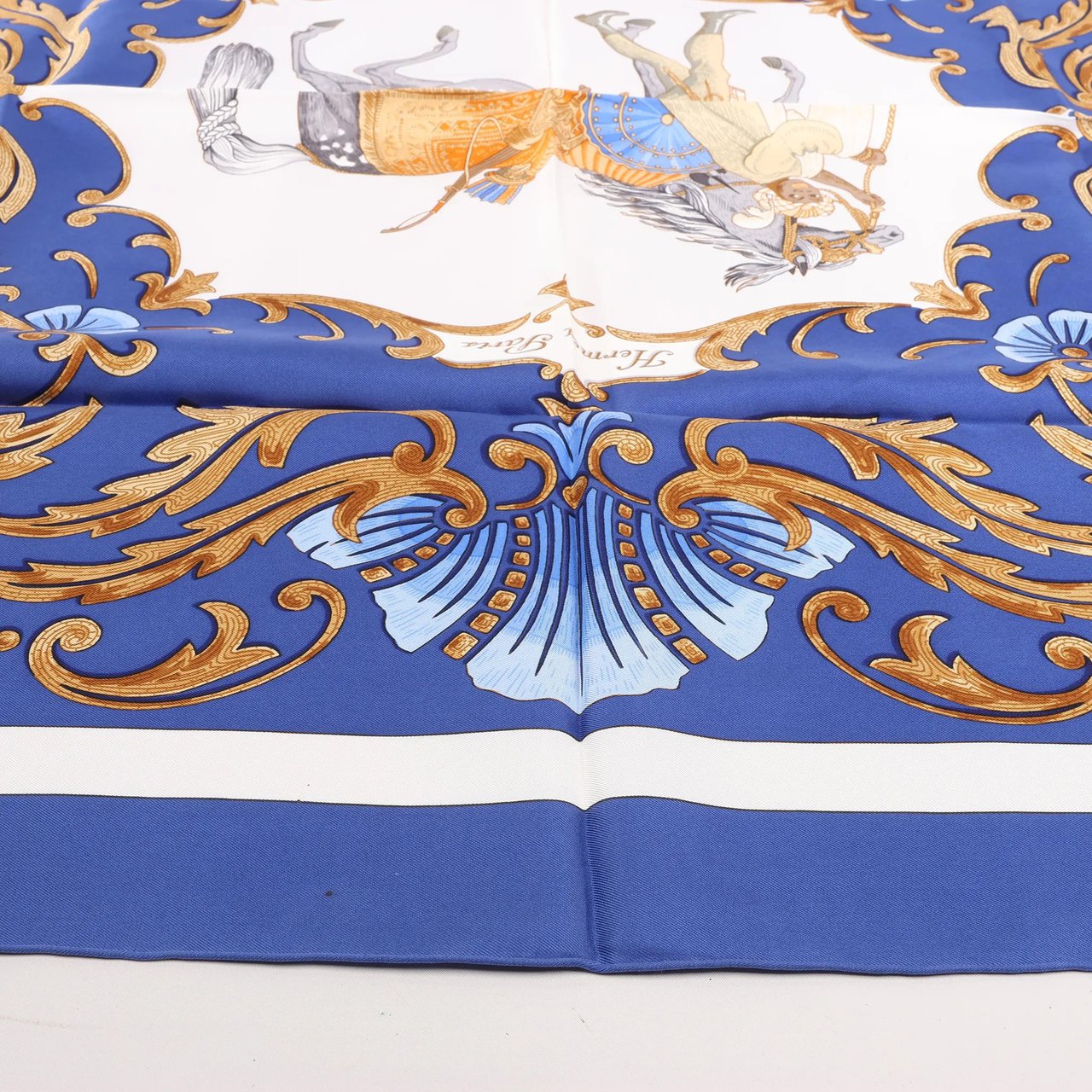 Hermès Hermès Carré 90 "Cheval Turc" Silk handkerchief in Blue Rood