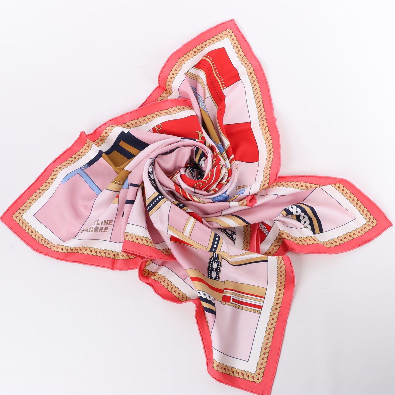 Hermès Hermès Carré 90 "LA BERLINE BAYADERE" Silk handkerchief in Pink Roze