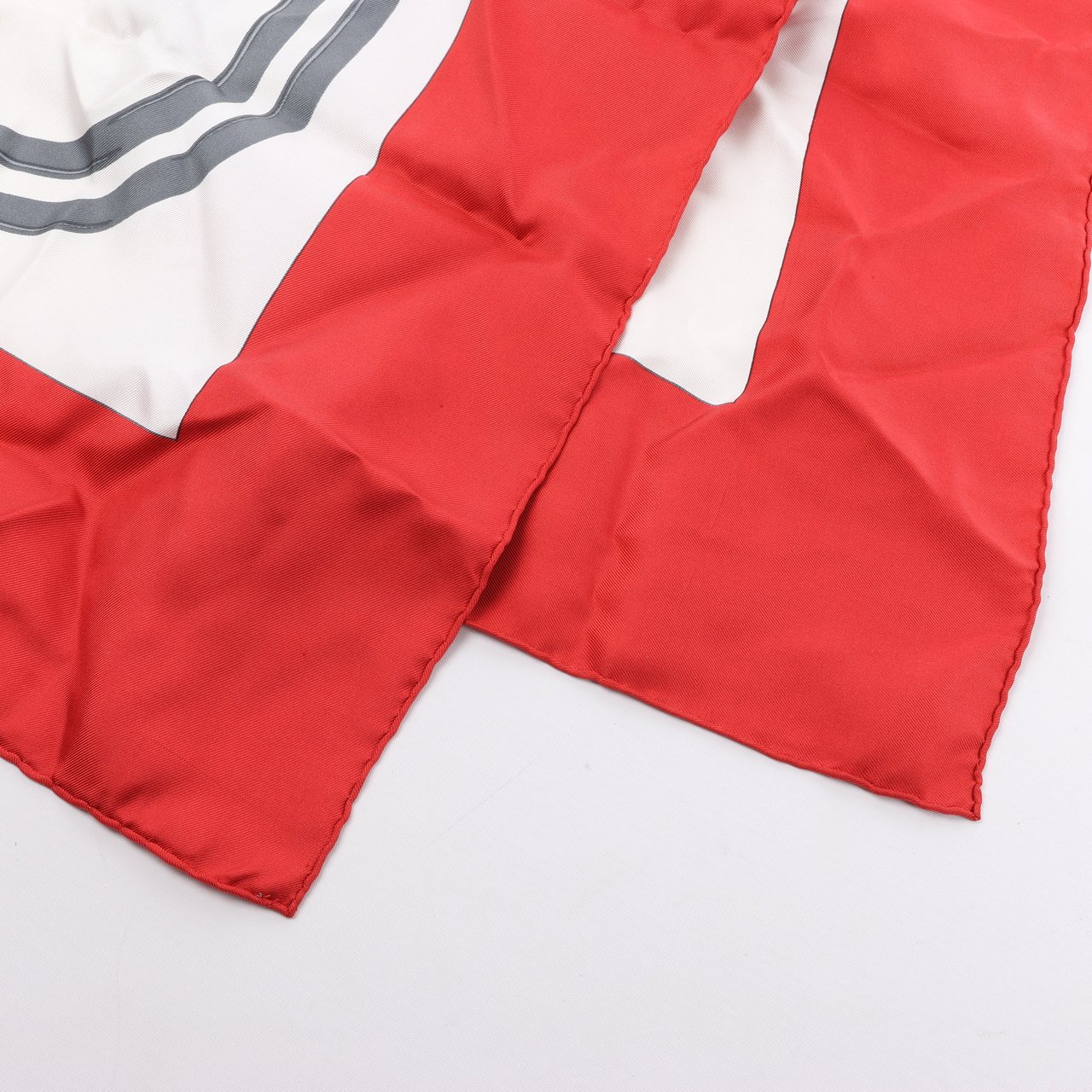 Hermès Hermès Carré 90 "BRIDES de GALA" 100% Silk Scarf in Red Rood