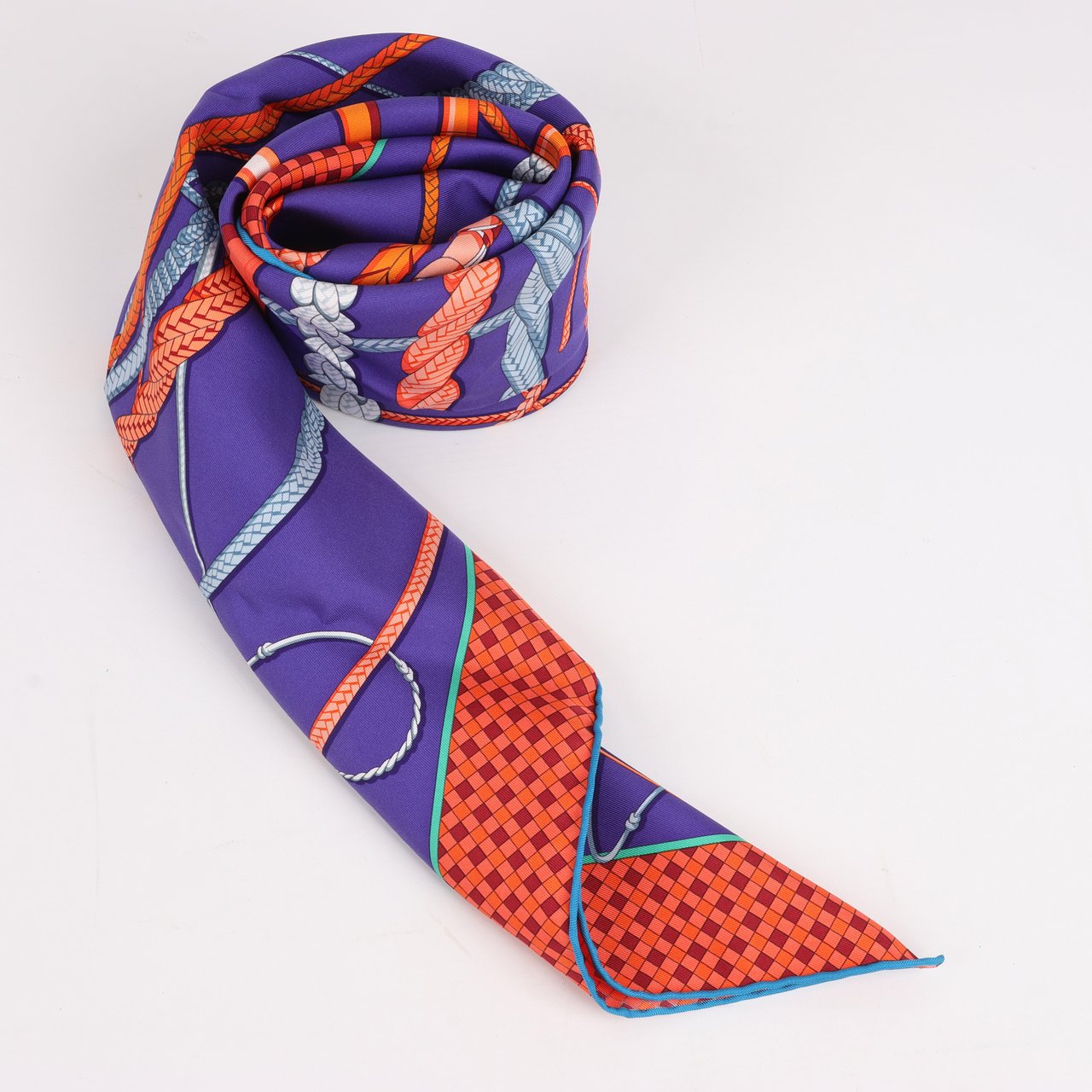 Hermès Hermès Carré 90 Fouets et Badines" 100% Silk Scarf in Purple Paars