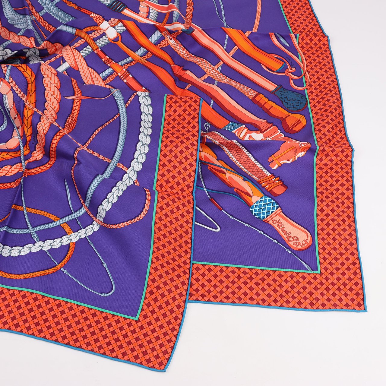 Hermès Hermès Carré 90 Fouets et Badines" 100% Silk Scarf in Purple Paars