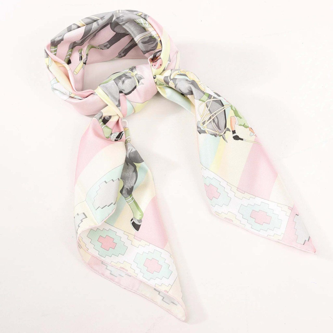 Hermès Hermes Carré 90 "LES PONEYS DE POLO" Silk handkerchief in Pink Roze