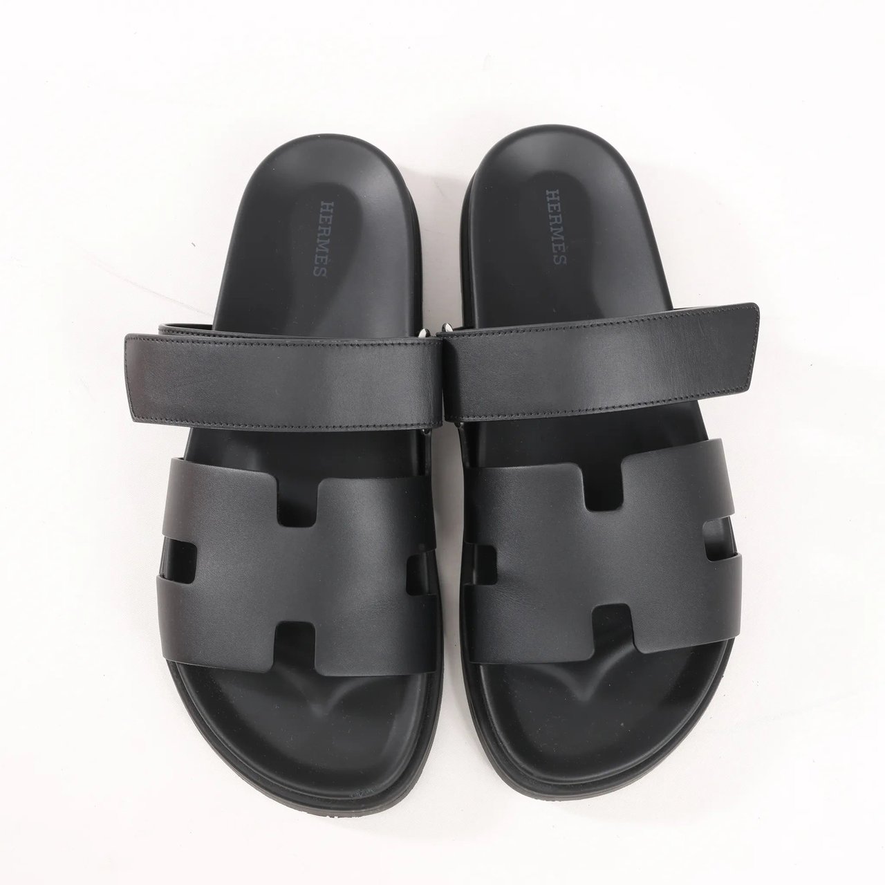 Hermès HERMES Cypre Leather Sandals in Black, Size 42 EU Zwart