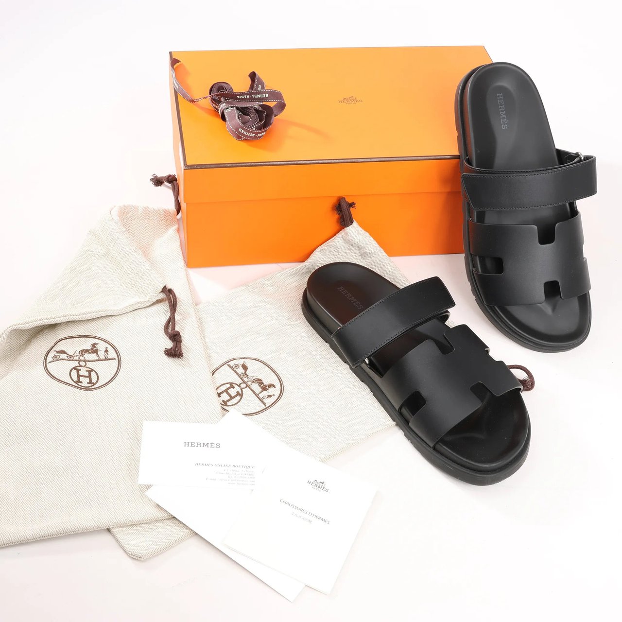 Hermès HERMES Cypre Leather Sandals in Black, Size 42 EU Zwart