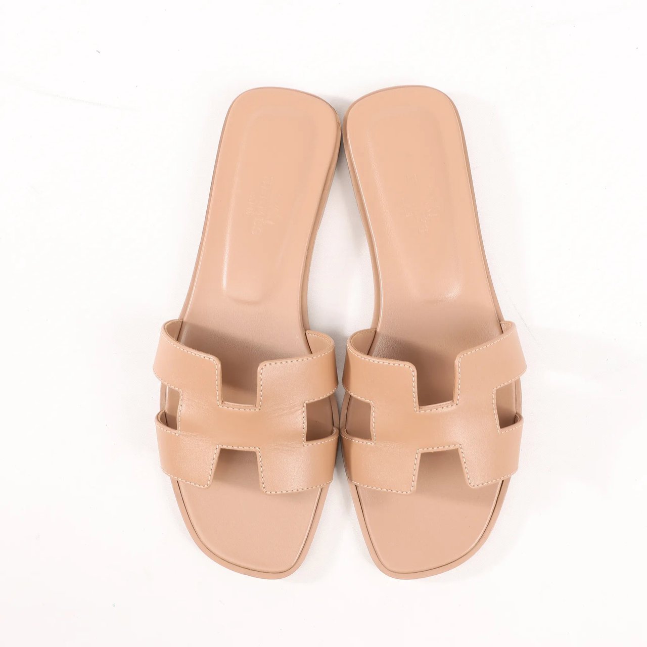Hermès HERMES Oran Leather Sandals in Beige, Size 36.5 EU Beige