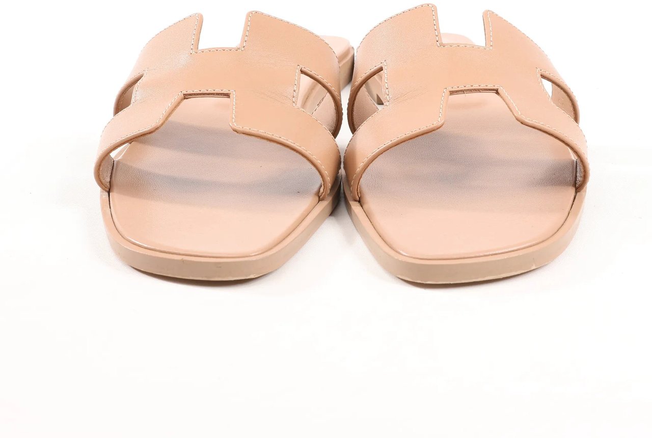 Hermès HERMES Oran Leather Sandals in Beige, Size 36.5 EU Beige
