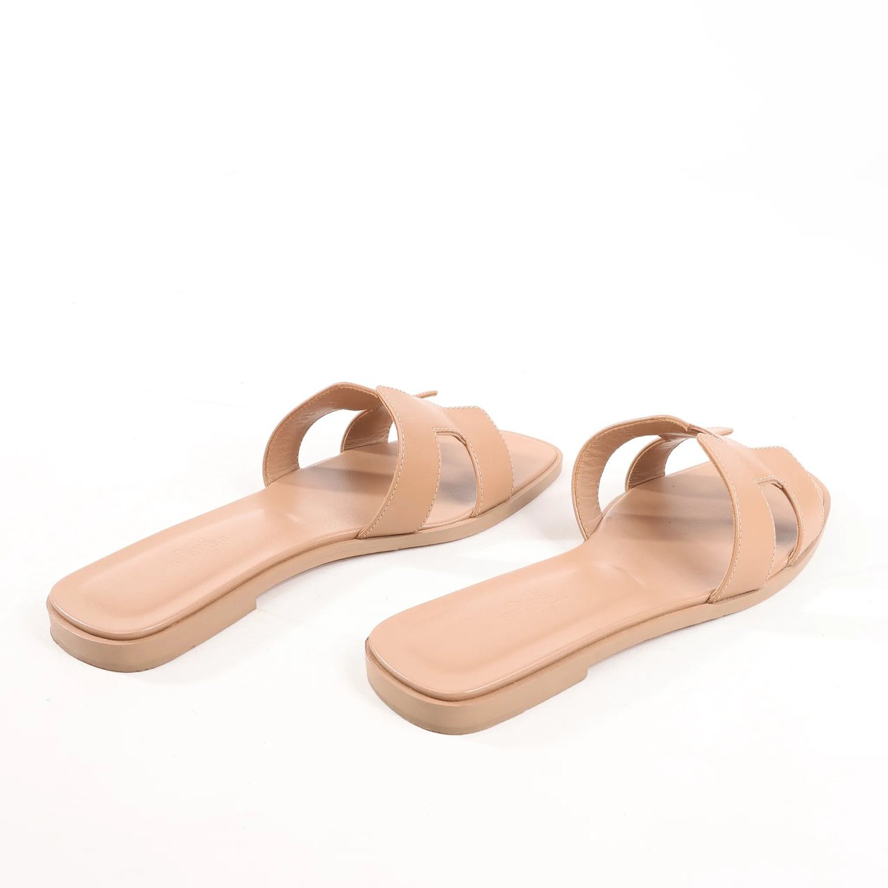 Hermès HERMES Oran Leather Sandals in Beige, Size 36.5 EU Beige