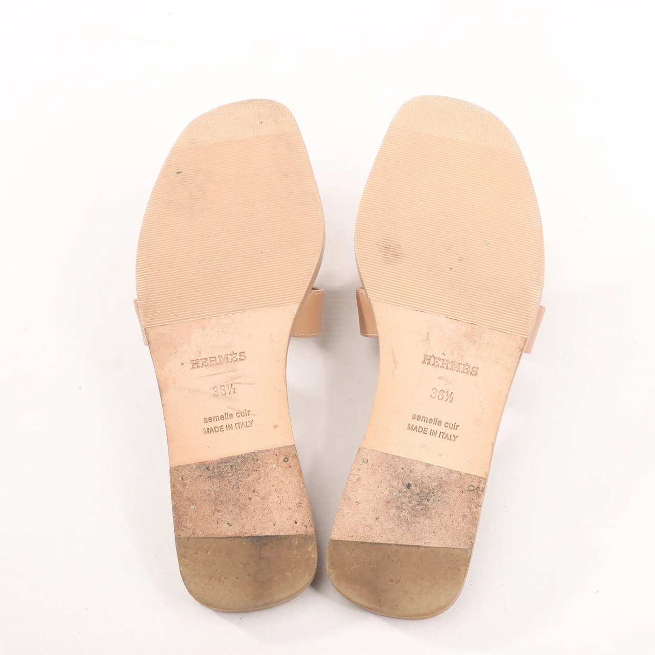 Hermès HERMES Oran Leather Sandals in Beige, Size 36.5 EU Beige