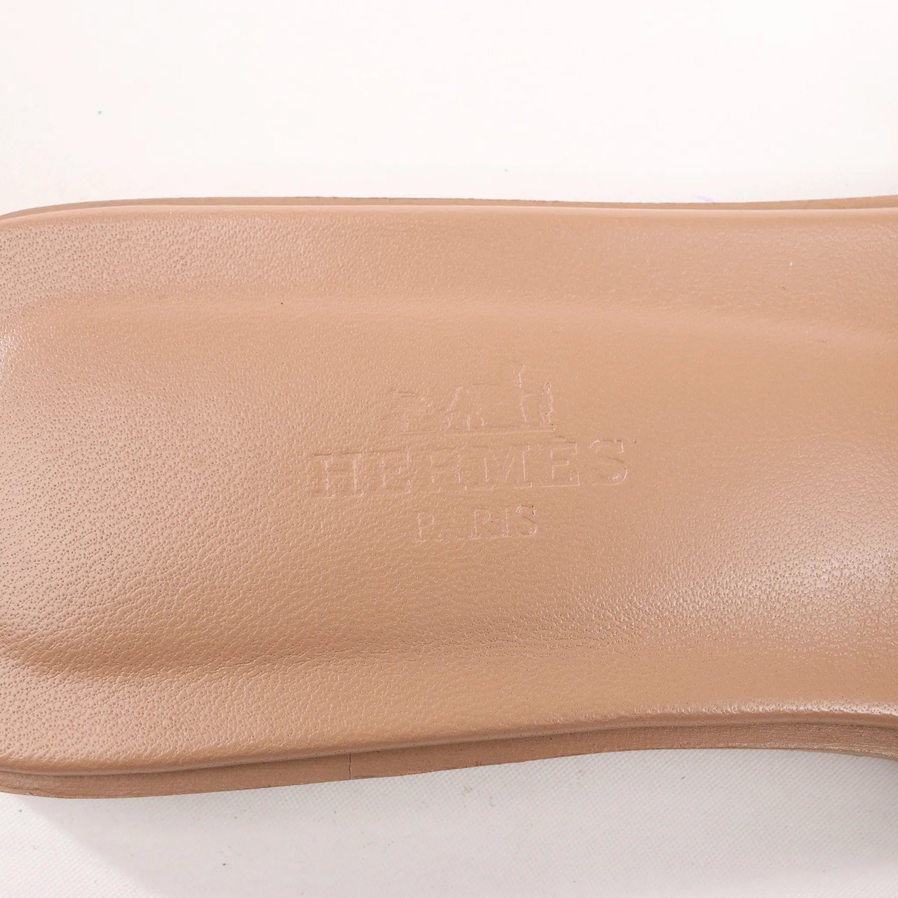 Hermès HERMES Oran Leather Sandals in Beige, Size 36.5 EU Beige