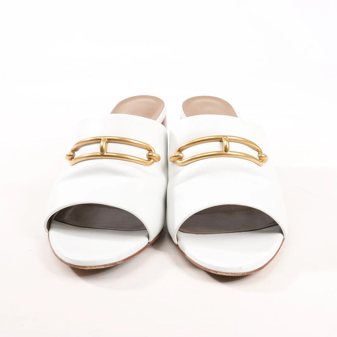 Hermès Hermès Camilla Leather Louris Buckle Mule Sandals in White, Size 37.5 EU Divers
