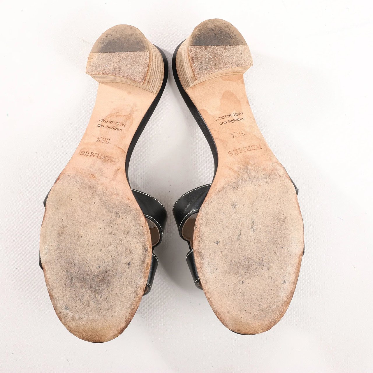 Hermès HERMES OASIS Leather Sandals in Black, Size 36.5 EU Zwart