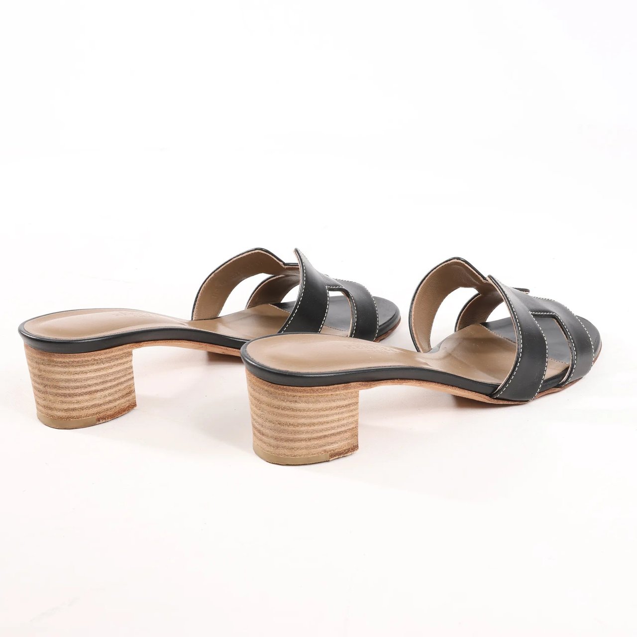 Hermès HERMES OASIS Leather Sandals in Black, Size 36.5 EU Zwart