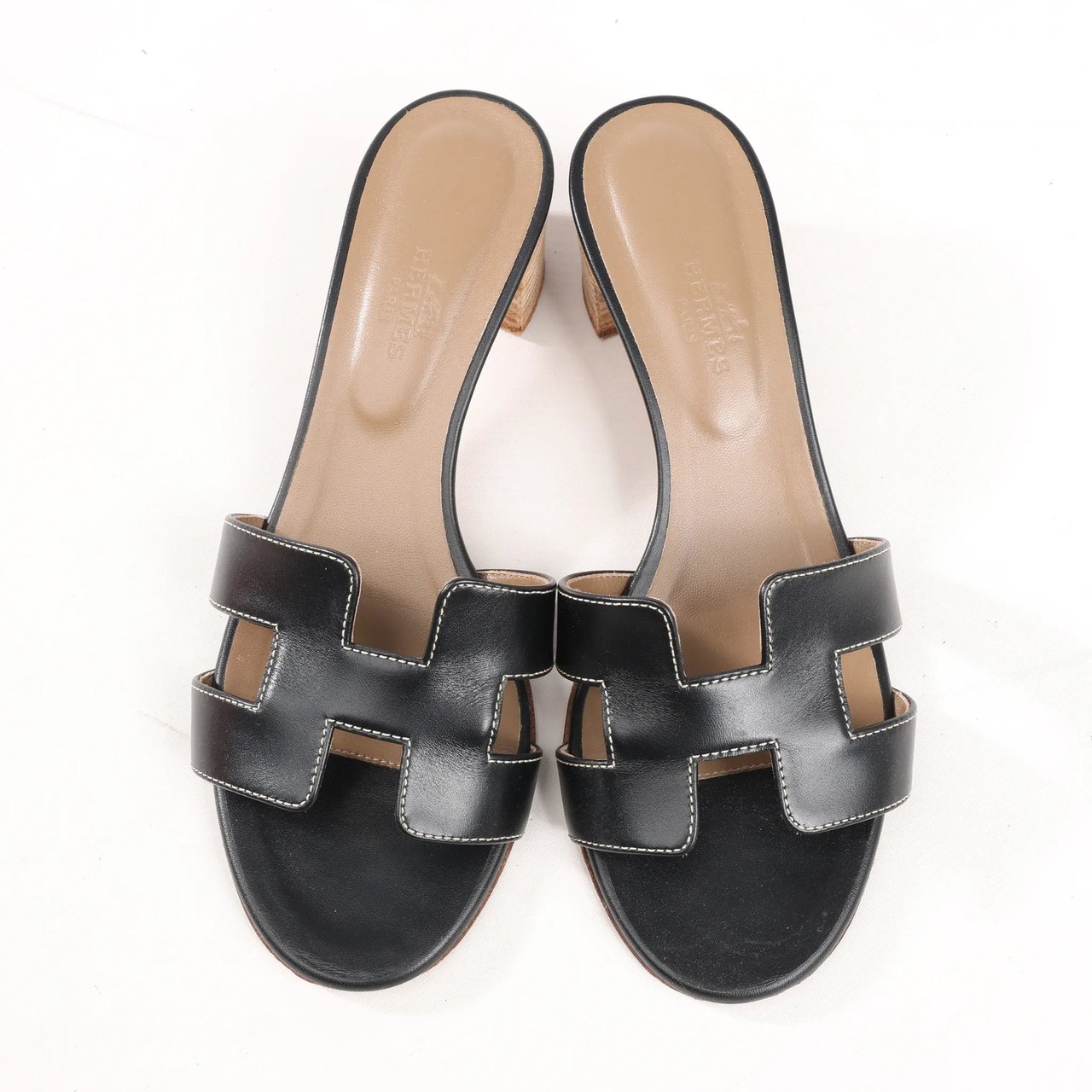 Hermès HERMES OASIS Leather Sandals in Black, Size 36.5 EU Zwart