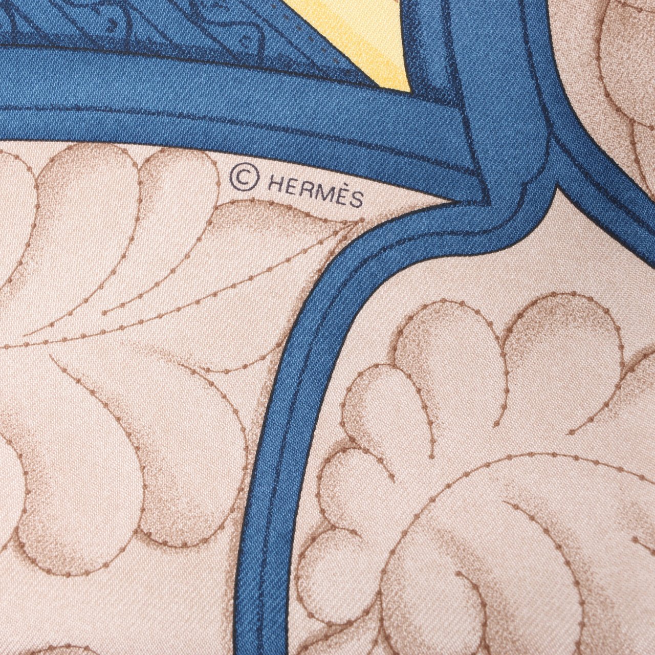 Hermès Hermès Carré 90 "LETTRES EQUESTRES" 100% Silk Scarf in Orange Oranje