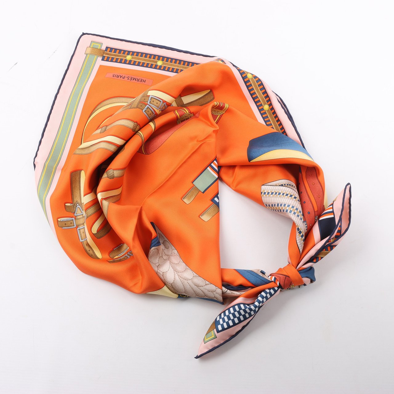 Hermès Hermès Carré 90 "LETTRES EQUESTRES" 100% Silk Scarf in Orange Oranje