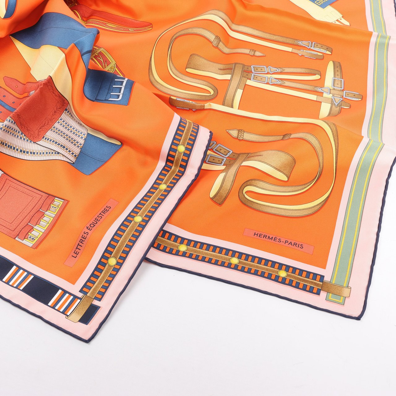 Hermès Hermès Carré 90 "LETTRES EQUESTRES" 100% Silk Scarf in Orange Oranje