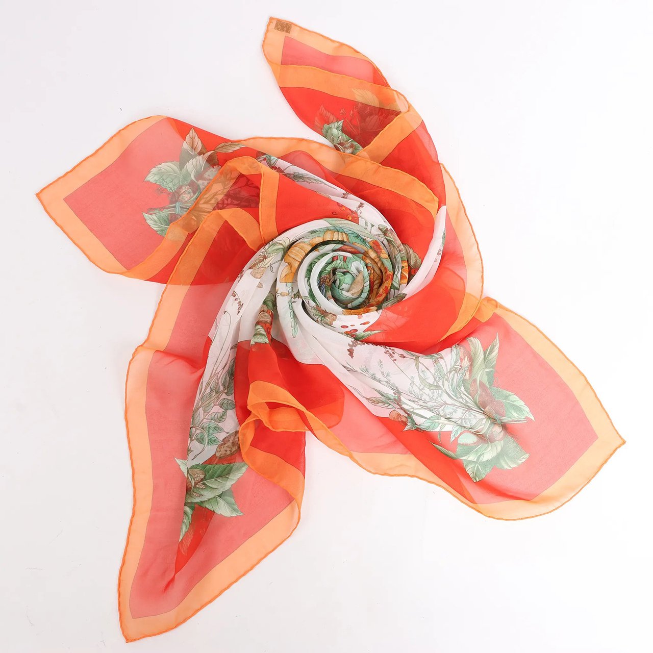 Hermès Hermès Carré 90 "Pythagore" Silk handkerchief in Orange Oranje
