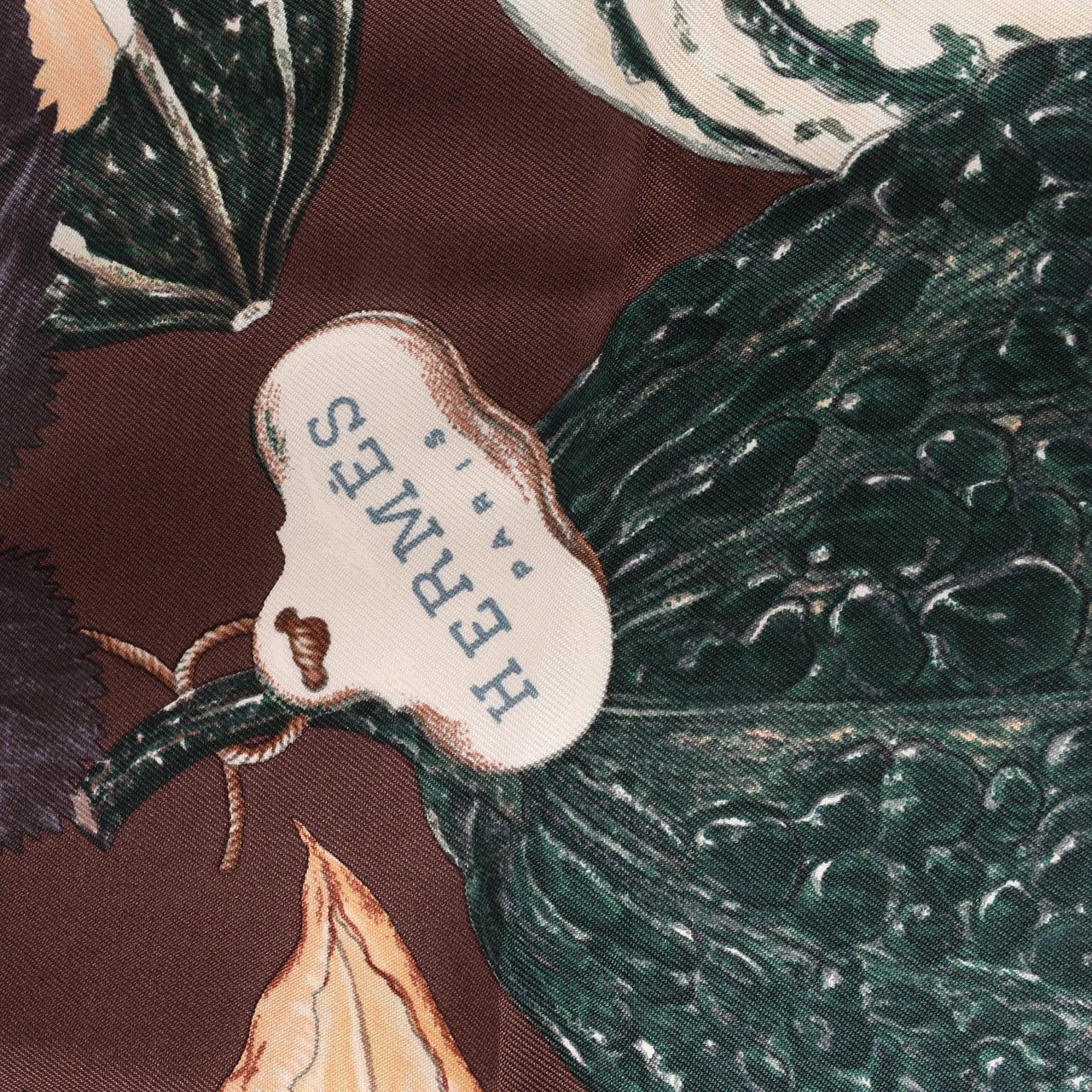Hermès Hermès Carré 90 "CITROUILLES&COLOQU INTES" Silk handkerchief in Brown Bruin