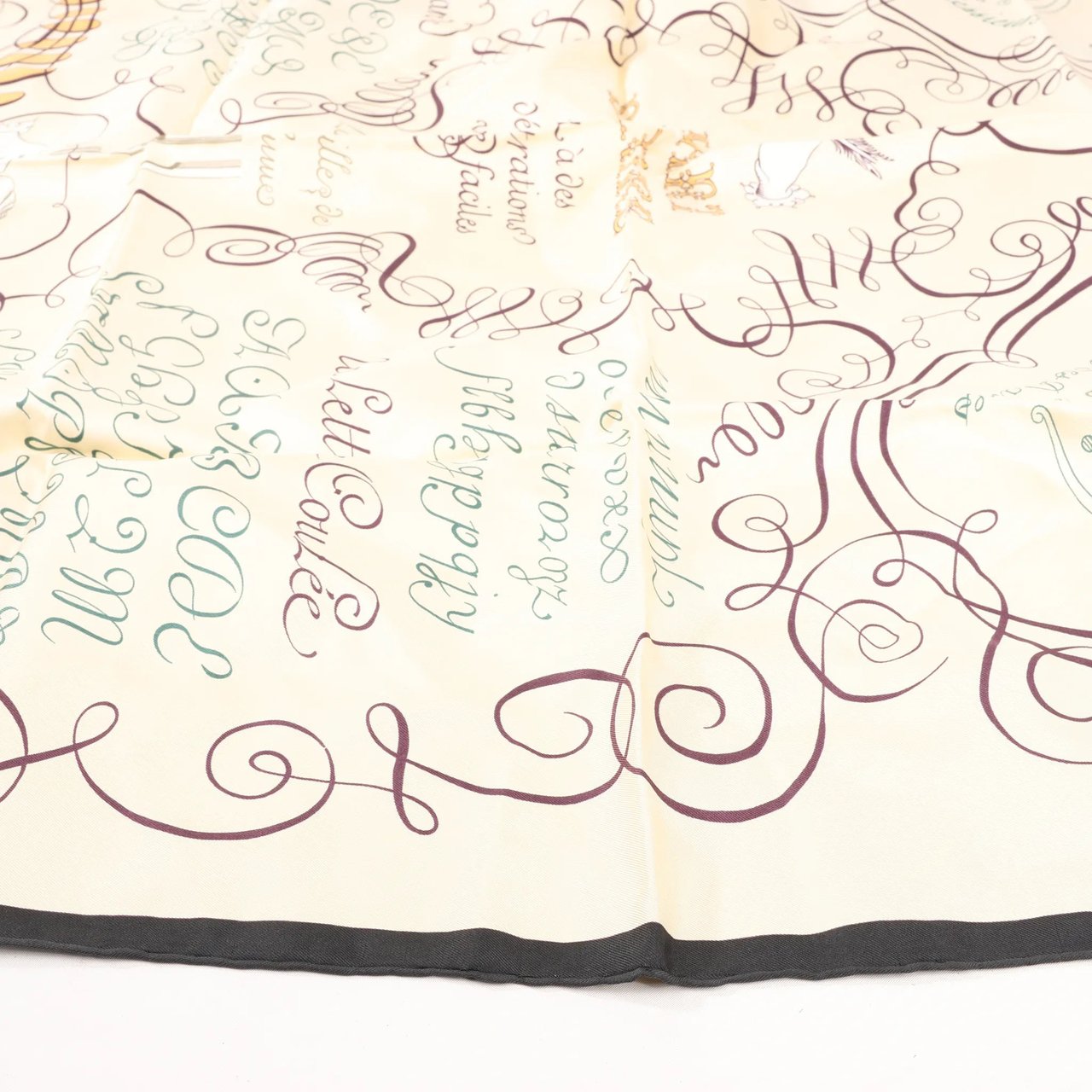 Hermès Hermès Carré 90 "L'ART D'ECRIRE" Silk handkerchief in Beige Beige