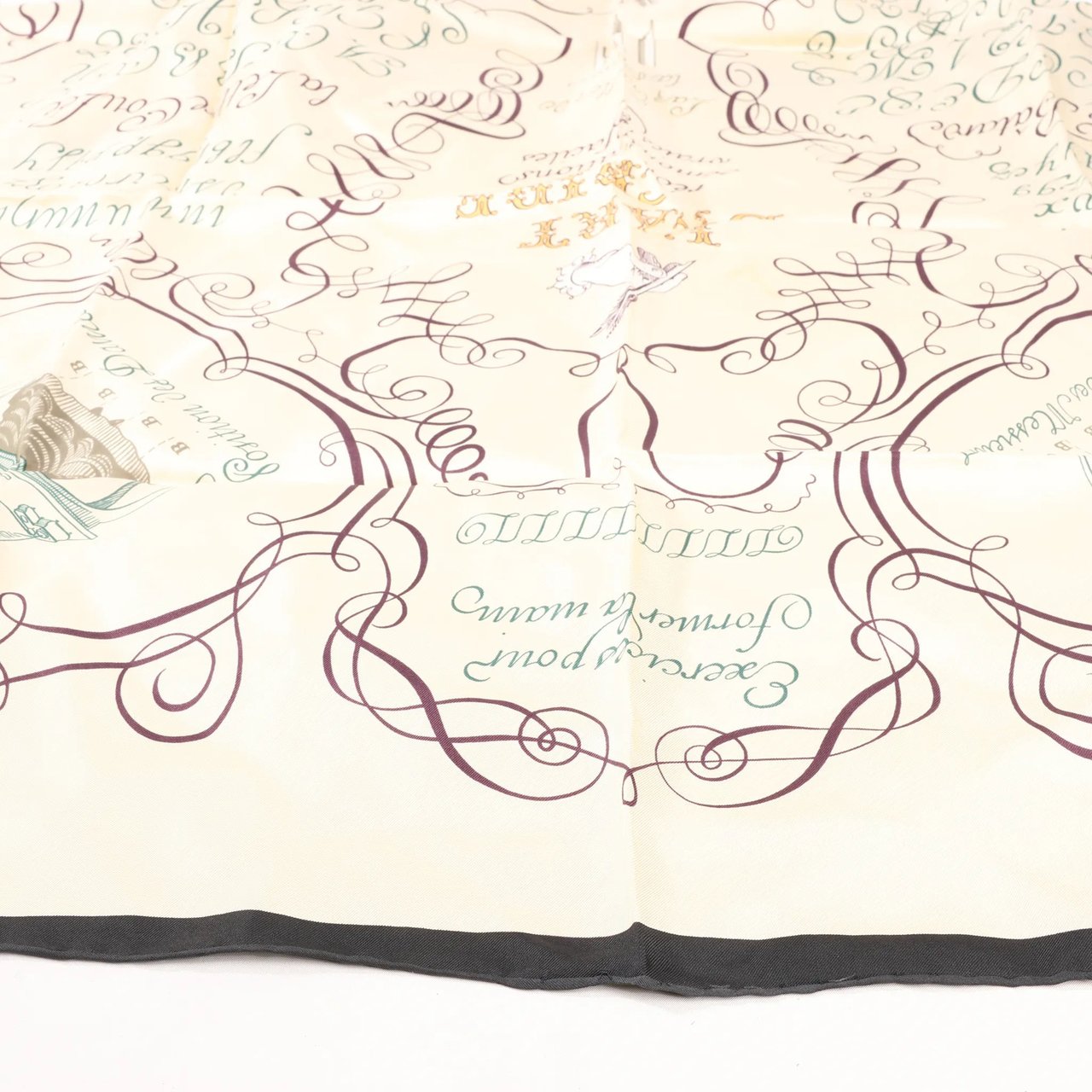 Hermès Hermès Carré 90 "L'ART D'ECRIRE" Silk handkerchief in Beige Beige