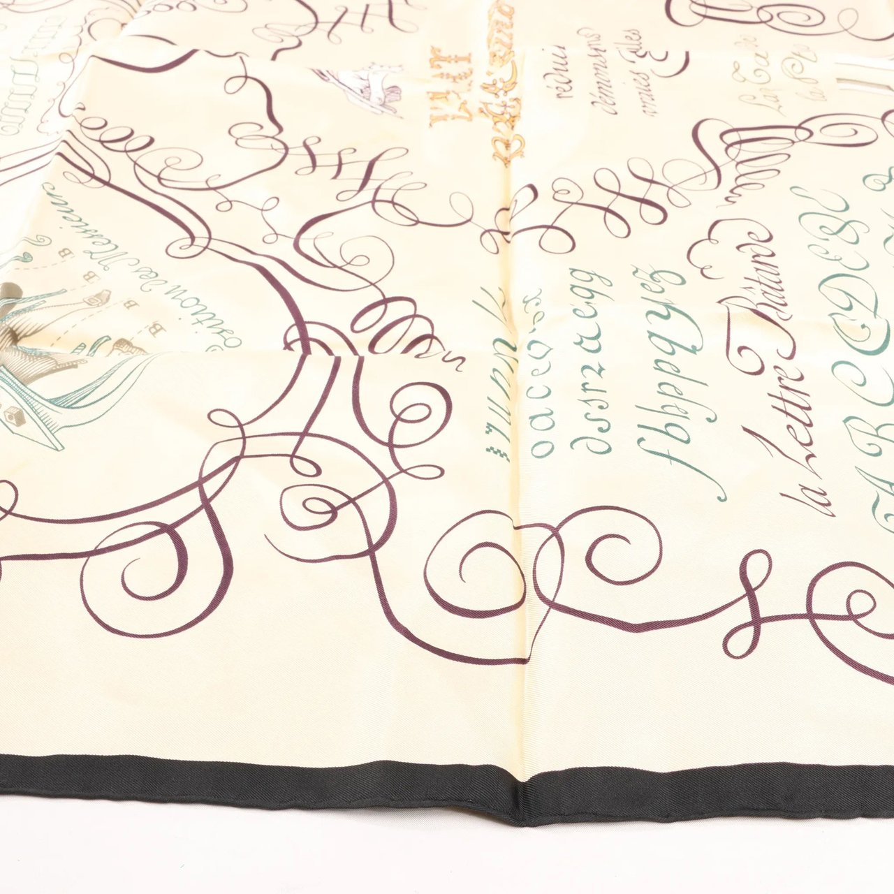 Hermès Hermès Carré 90 "L'ART D'ECRIRE" Silk handkerchief in Beige Beige