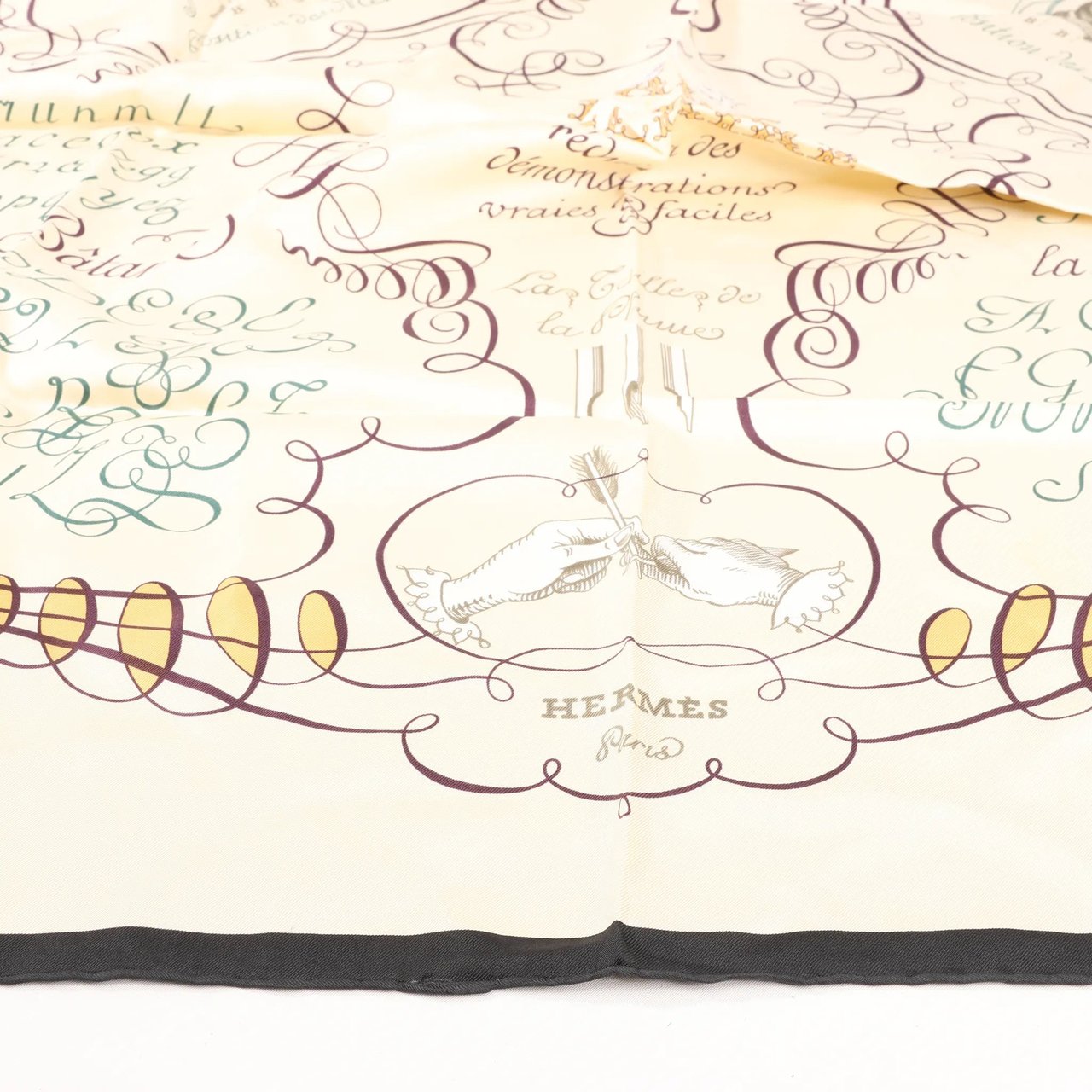 Hermès Hermès Carré 90 "L'ART D'ECRIRE" Silk handkerchief in Beige Beige