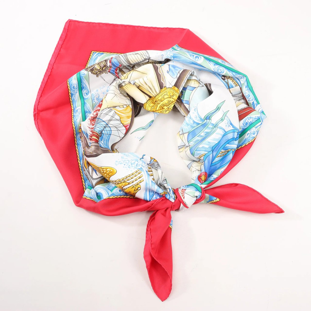 Hermès Hermès Carré 90 "VIVE LE VENT" Silk handkerchief in Red Rood