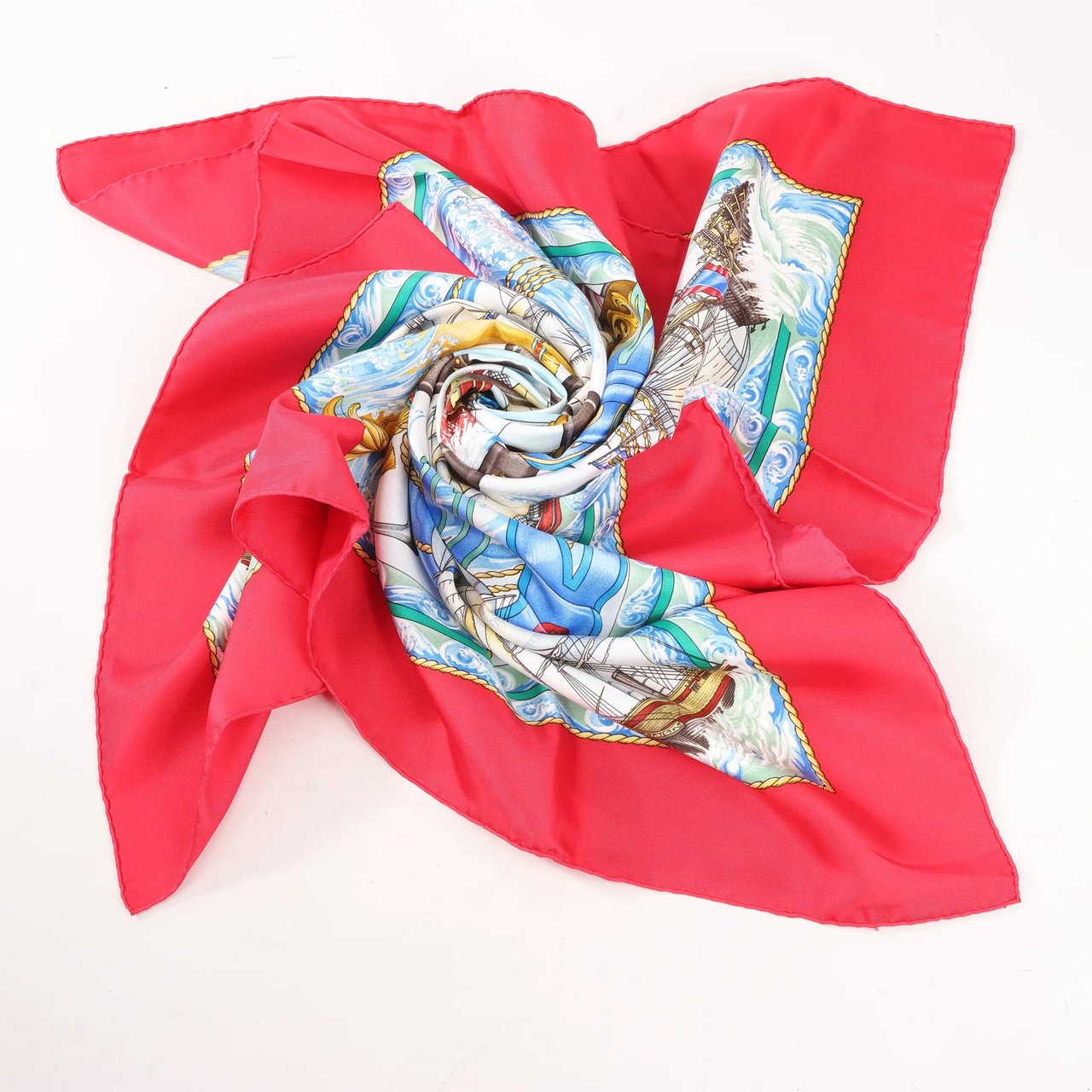 Hermès Hermès Carré 90 "VIVE LE VENT" Silk handkerchief in Red Rood