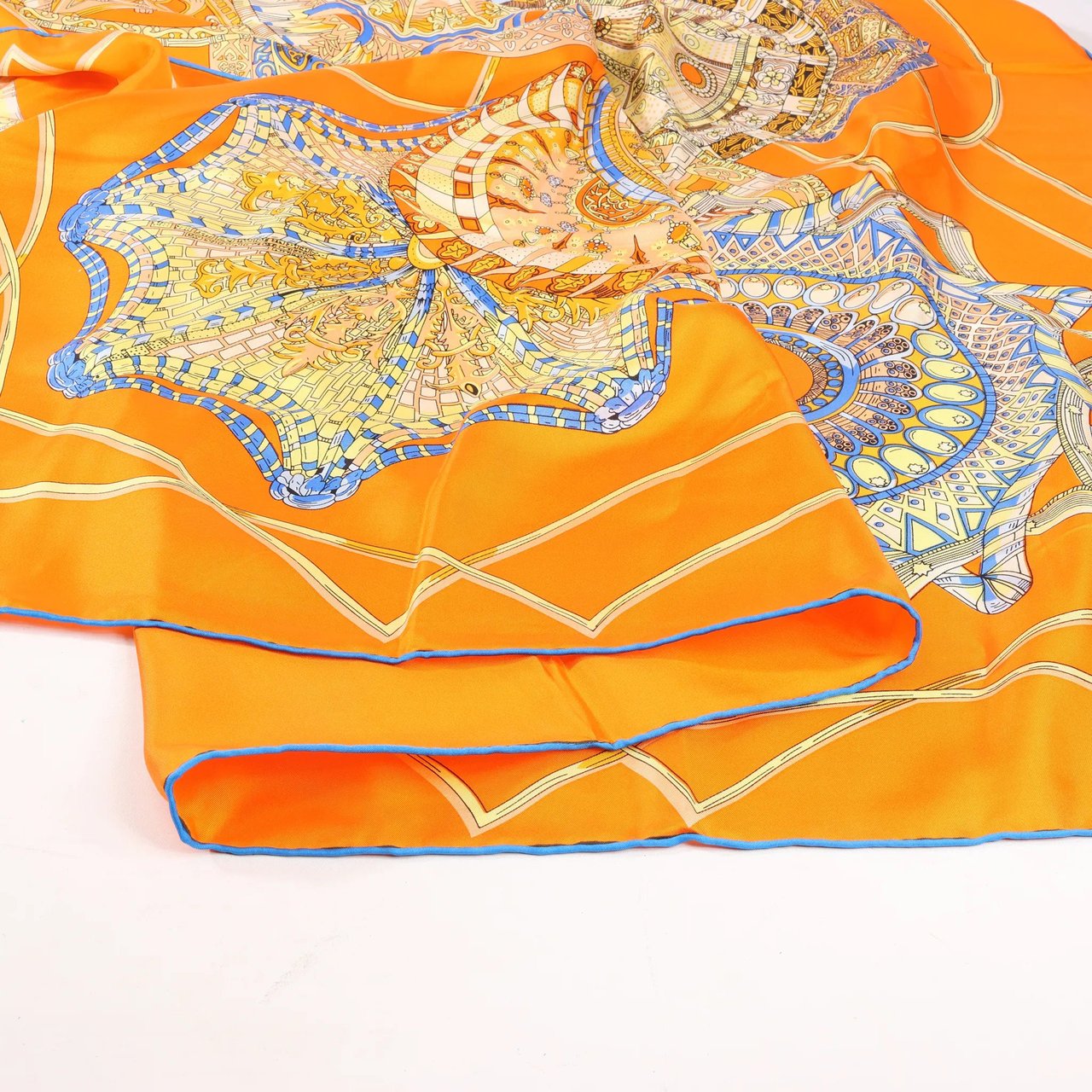 Hermès Hermès Carré 140 "LES DOMES CELESTES" Silk handkerchief in Orange Oranje