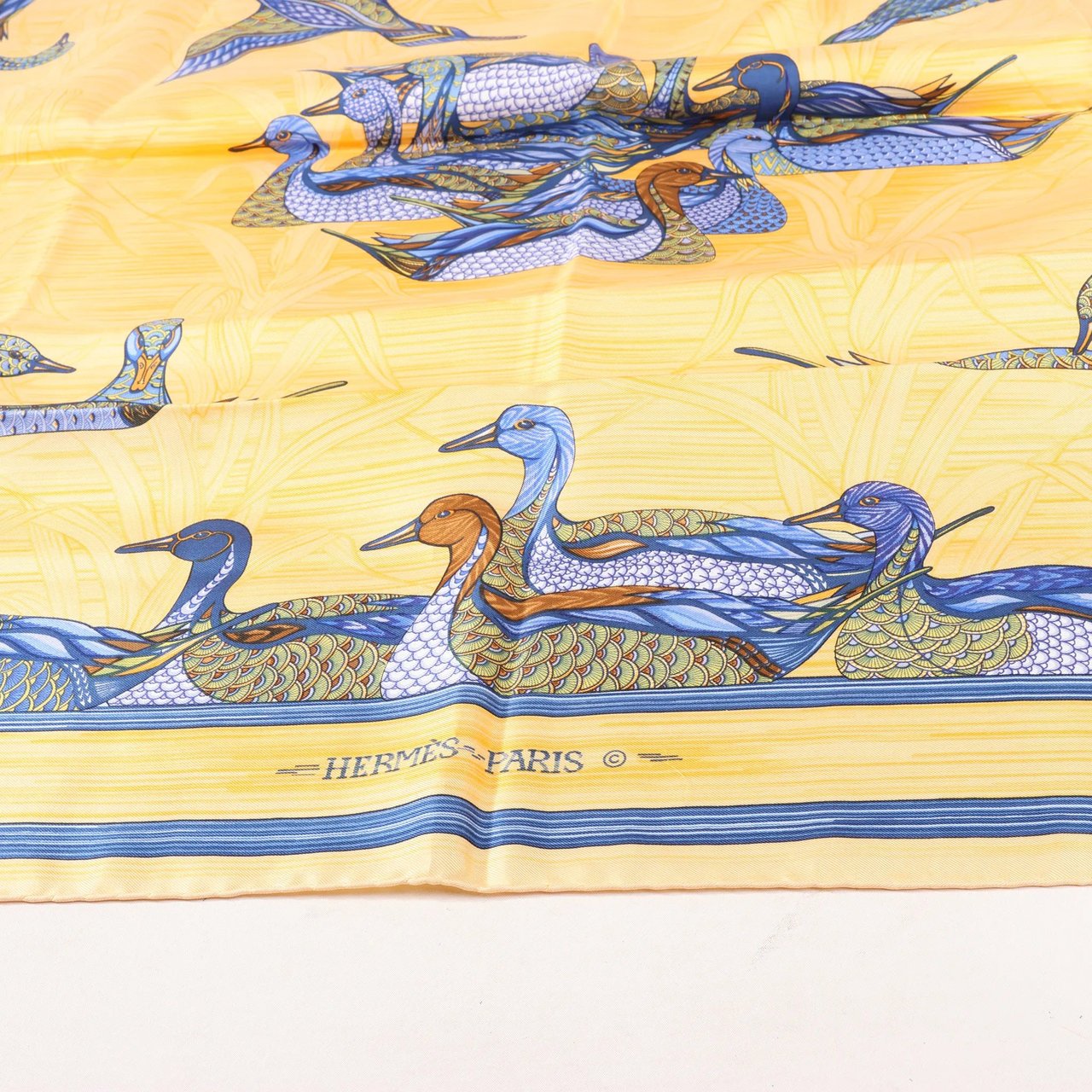 Hermès Hermès Carré 90 "La Mare aux Canards" Silk handkerchief in Yellow Geel