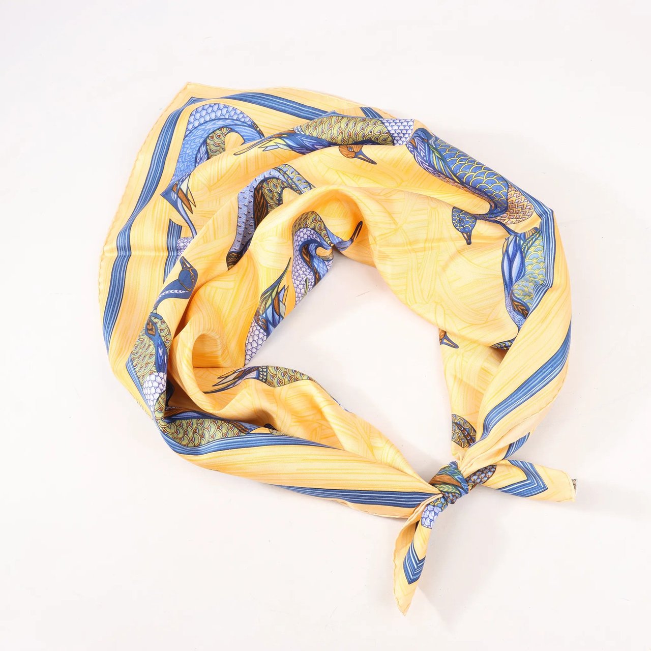Hermès Hermès Carré 90 "La Mare aux Canards" Silk handkerchief in Yellow Geel