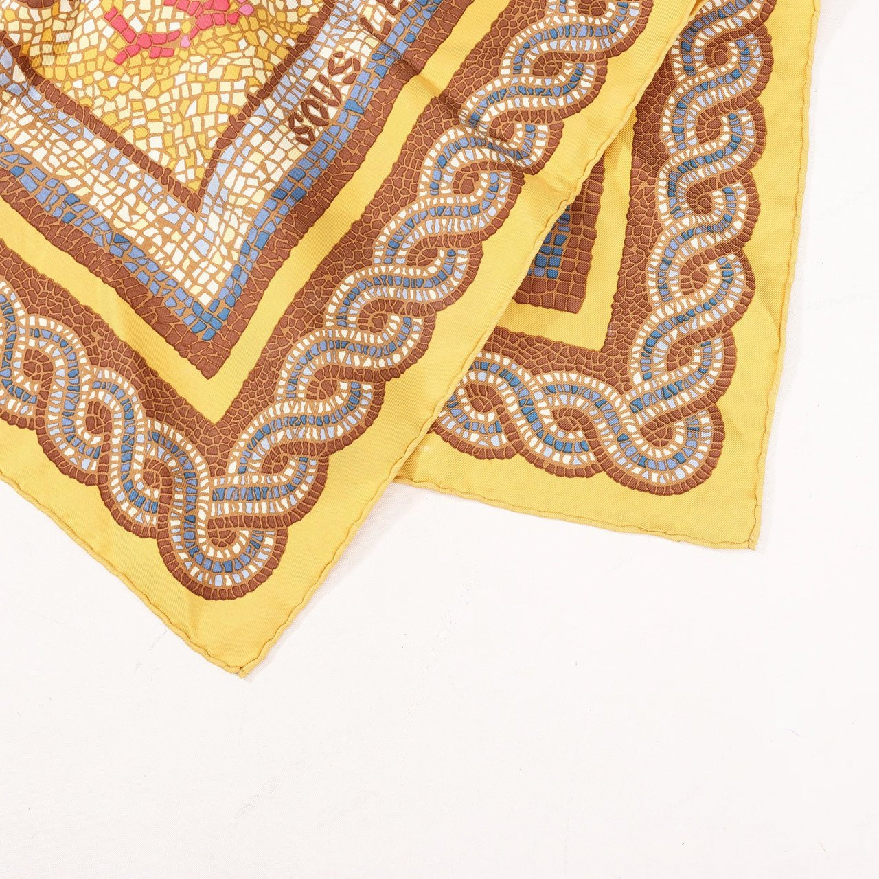 Hermès Hermès Carré 90 "SOUS LE CEDRE" Silk handkerchief in Brown Bruin