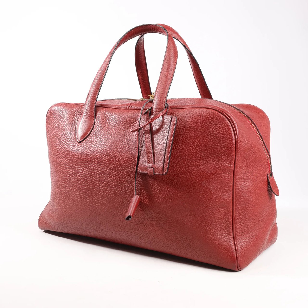 Hermès HERMES Victoria 43 Taurillon Clemence Gold Metal Fittings in Rouge H □D: 2000 Rood