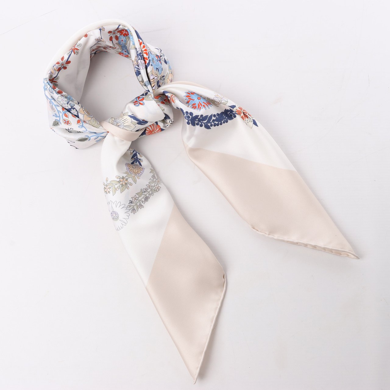 Hermès Hermès Carré 90 "RIDES DE GALA EN FLEURS" 100% Silk Scarf in Beige Beige