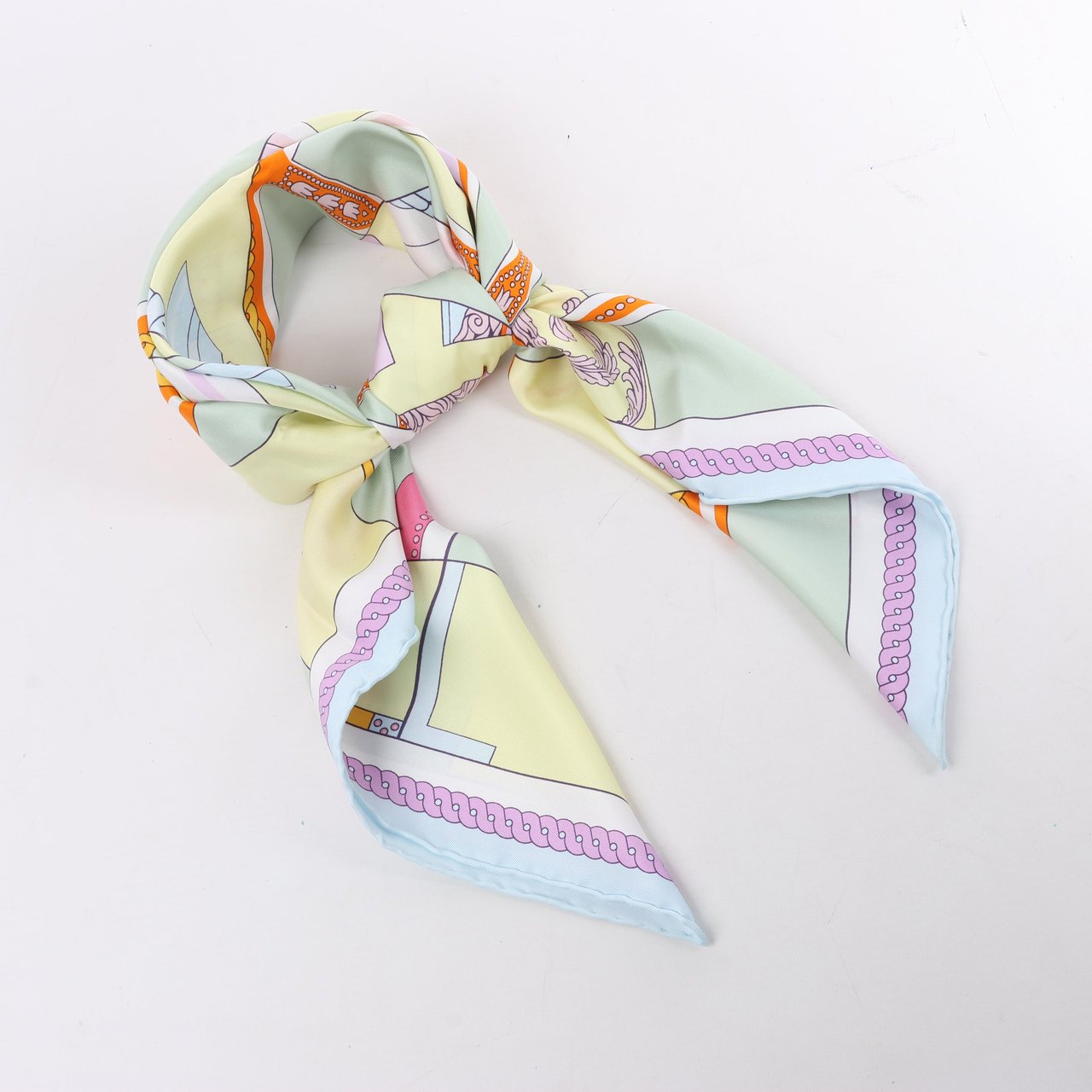 Hermès Hermes Carré 90 "LA BERLINE BAYADERE" Silk handkerchief in Pastel Divers