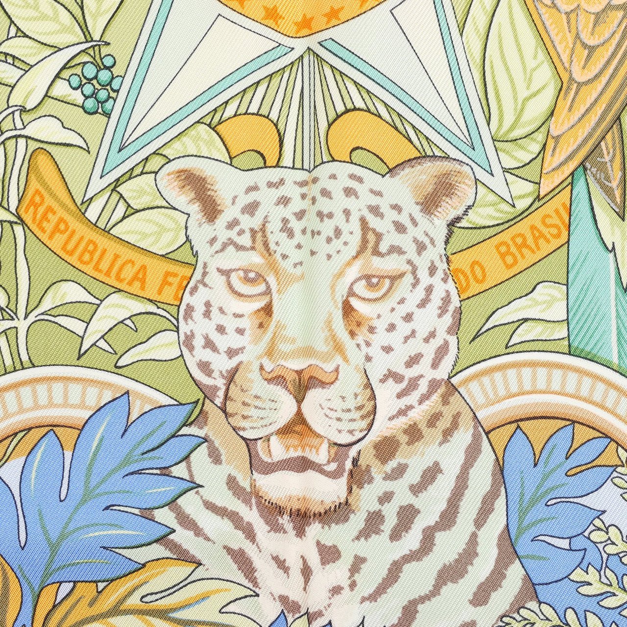 Hermès Hermès Carré 90 "AMAZONIA" Silk handkerchief in Blue Blauw